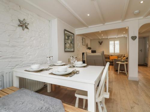 Riversdale Cottage - image 8