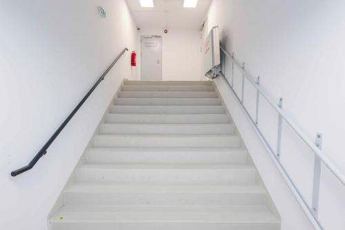 Danubius One - spacious apartment w free parking, Bratislava (photo 4)