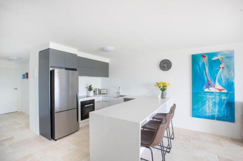 Sandrift Beachfront Apartments in Miami