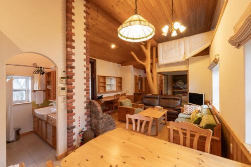 Exterior view, Yubari Shikanotani/Private House with 2 Bedrooms in Yubari