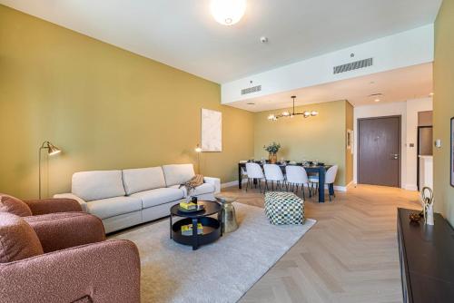 Daniels Luxe 3BR Downtown with Skyline View, Dubaï (photo 4)