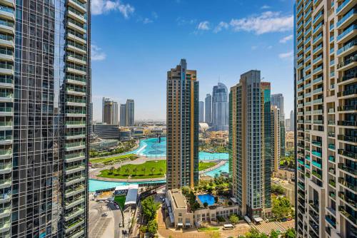 Daniels Luxe 3BR Downtown with Skyline View, Dubaï (photo 2)