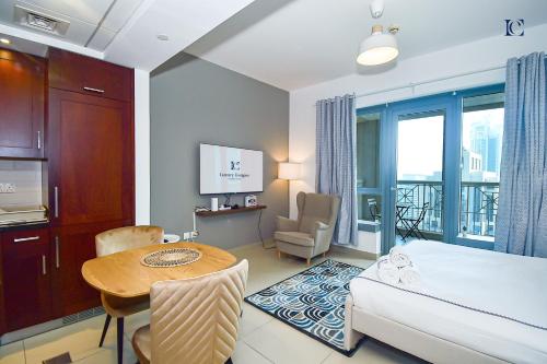 Luxury Escapes - Modern Studio Apt with Balcony near Dubai Mall - 29 Blvd, Дубай
