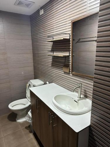 Two Bedroom Condo Unit 2920 - One Spatial Iloilo - 화장실