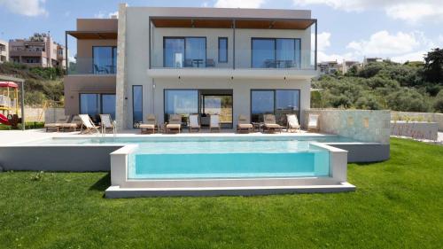 Star Luxury Villa I Heated pool, gym & playground