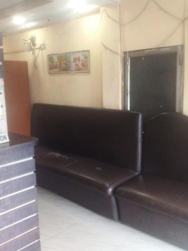 Hotel Raj Airport photo 4