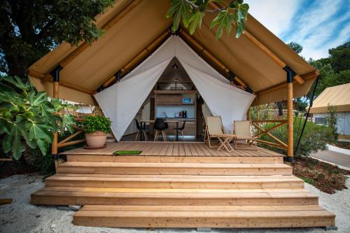 Arena One 99 Glamping - image 3