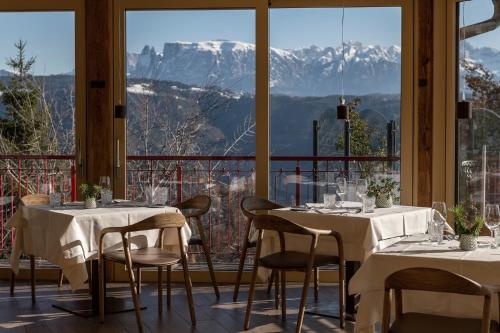 Saltus, Small Luxury Hotels SLH 3