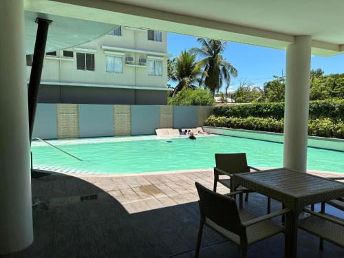 Two Bedroom Condo Unit 2920 - One Spatial Iloilo - 수영장