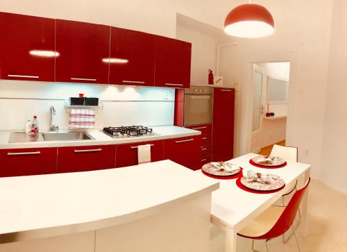 Blue Church views Bezrucova - 3 bedrooms sleeps 6, Bratislava (Foto 5)