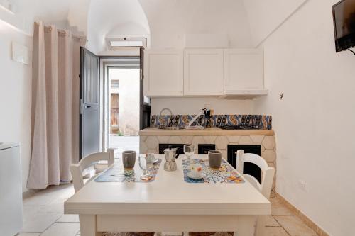 White House Flats & Studios in Ostuni