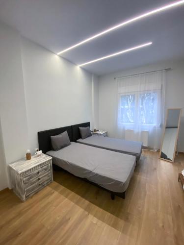 Agias Sofias Svolou Center 2