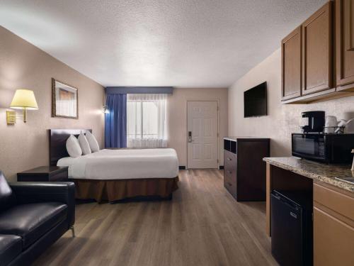 Travelodge by Wyndham Tucson AZ