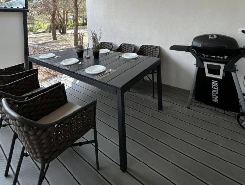 OreMore - Premium mobile home - Oaza Mira Camping, Drage, Drage (photo 8)