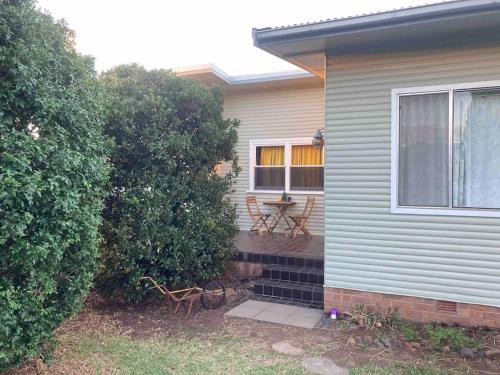 Philomena, 60’s shack in Scone