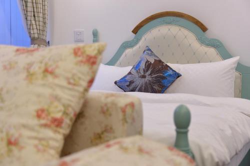 Double Room with Terrace image 9
