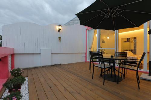 Double Room with Terrace image 7