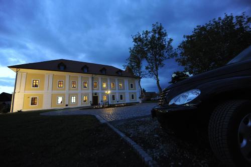 Castel Haller - image 6