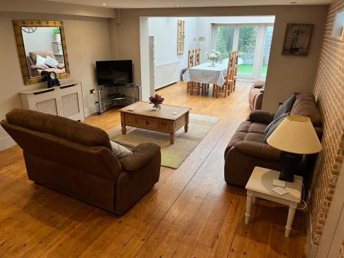 Large 2-Bed House Derbyshire off Chatsworth rd gîte à louer River Hipper