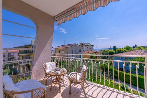 Appartamento La Maison Fleurie - Apartment - Desenzano del Garda