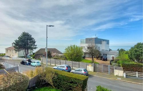 Cozy Apartment In Sainte-adresse With Wifi