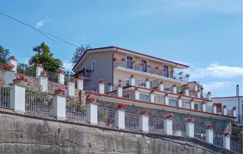 Nice Home In Laureana Cilento With Kitchen