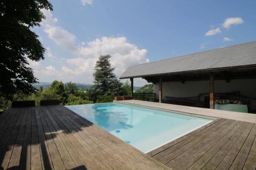 Family villa with swimming pool in Aiguebelette-Le-Lac