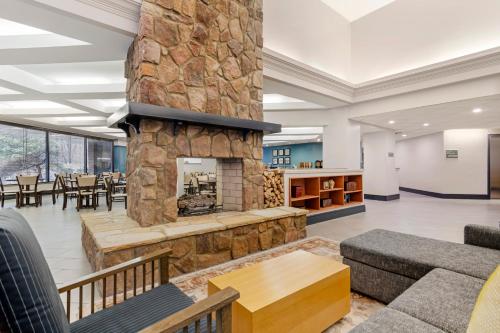 Country Inn & Suites by Radisson, Atlanta Galleria-Ballpark, GA