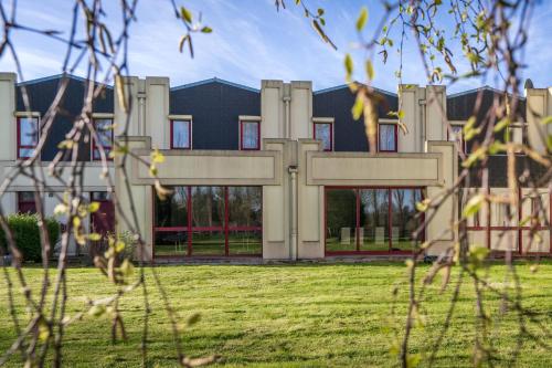 Logis Le Sainte Mere - image 2