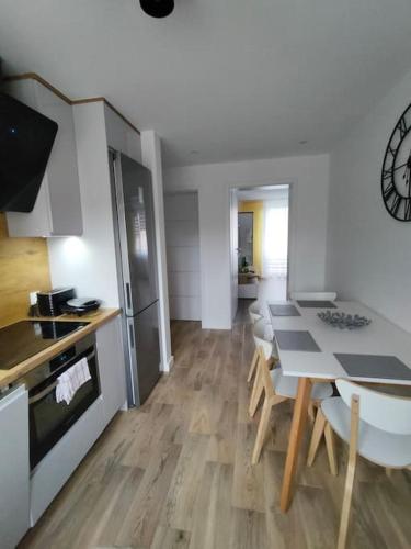 Apartament Szmaragdowy in บุดซิสโตโว