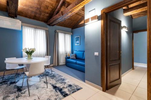 Ecco Suites San Leonardo - image 8