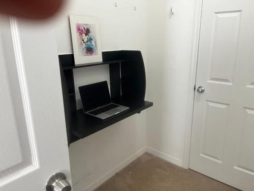 Disney Themed House Free Heated Pool close Disney 5br 9bd detail
