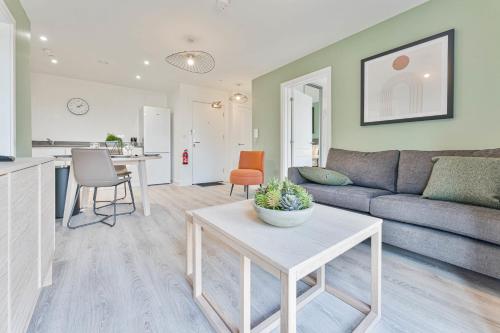 StayZeni, Hardwick House Derby Lovely 2 Bed Flat, Derby