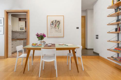 Beige luxury apartment Rome, Rome (photo 9)