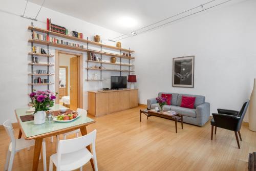 Beige luxury apartment Rome, Rome (photo 10)