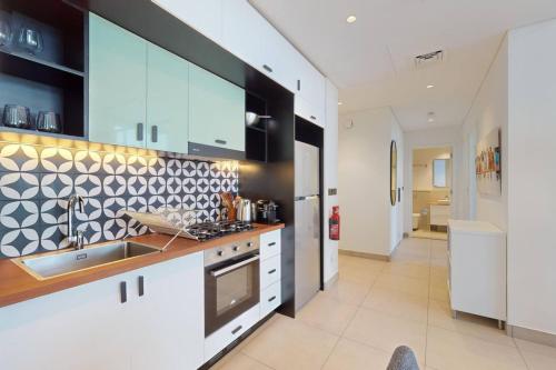 Vacationer Holiday Homes I Neat 2 Bedroom I Close to Dubai Hills Mall l Peaceful Community, Dubaj (fotografie 5)