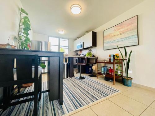 Pothos Beach PH 3BR Apt w Rooftop w Pool Access in Isabela