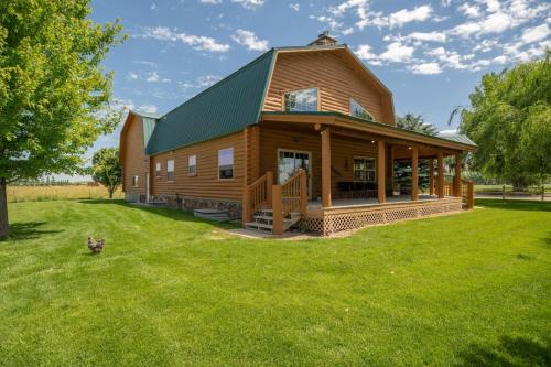 Ieeja, Uncle Terry's Cabin in Rigbija (ID)