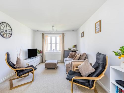 Air Maison - Whyke Haven Modern Apartment with Private Parking