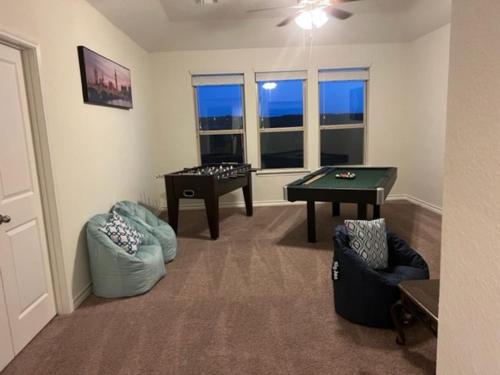 7-BR, H. Thea., near attrns -St2 in San Antonio, USA