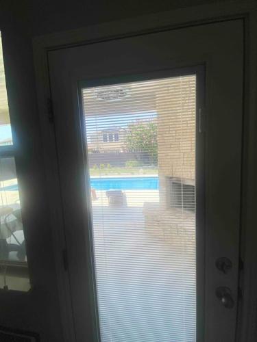 Lxry 4 BR Bckyd, Pool, Hot Tub near attrctns (Tal.)