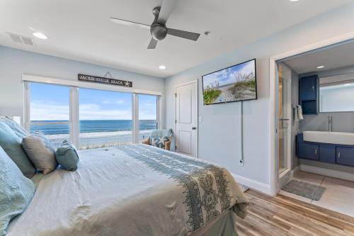 SeaSide Seven - Oceanfront in Jacksonville Beach, USA