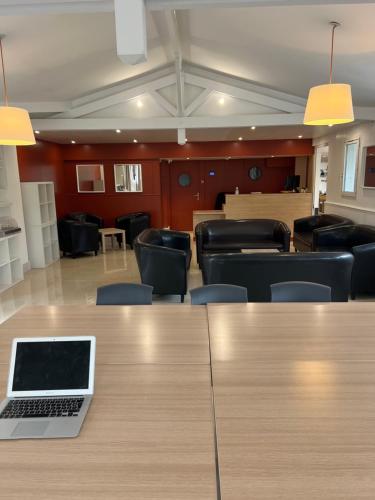 Budget Hotel Melun Sud - Dammarie Les Lys in Дамарі-ле-Лис
