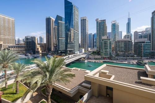 Frank Porter - Al Sahab 2, Dubai