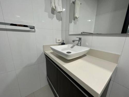 402 - Beautiful Apartament In Heart Of El Poblado, Medellín (fotografie 8)