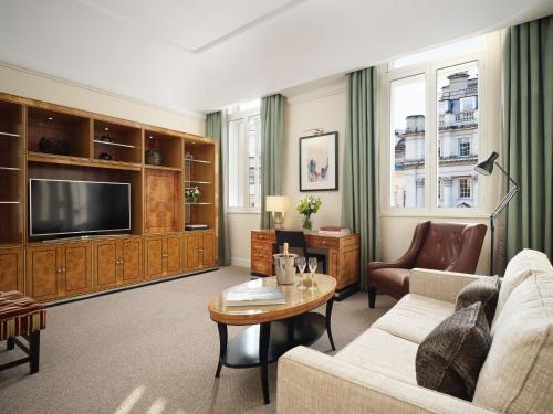 Suite Lit King-Size Prestige avec Salon Séparé - Vue sur Waterloo Place ou Pall Mall