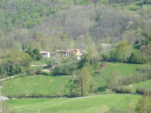 Apkārtne, La Fragua Castiellu in Suares