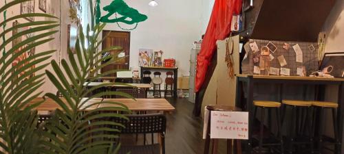 Vspace Guesthouse Capsule & Cafe  in Jonker