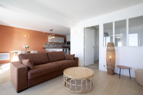 Beautiful sea view apartment in Biarritz - Welkeys