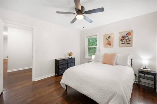 Peaceful, Modern Family Home w/ Fenced Yard in College Park, USA